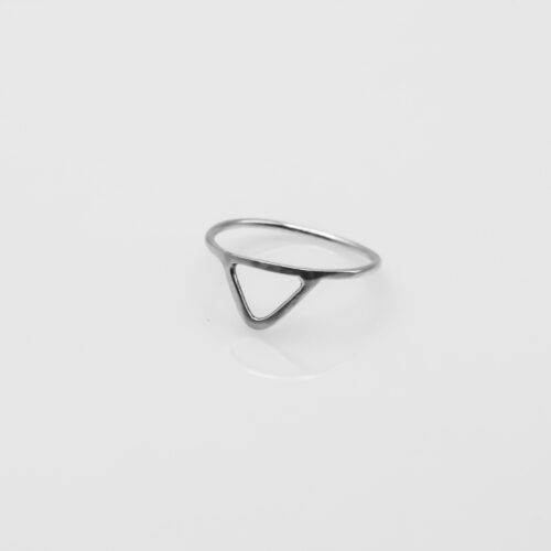 Inel minimalist din argint cu triunghi gol
